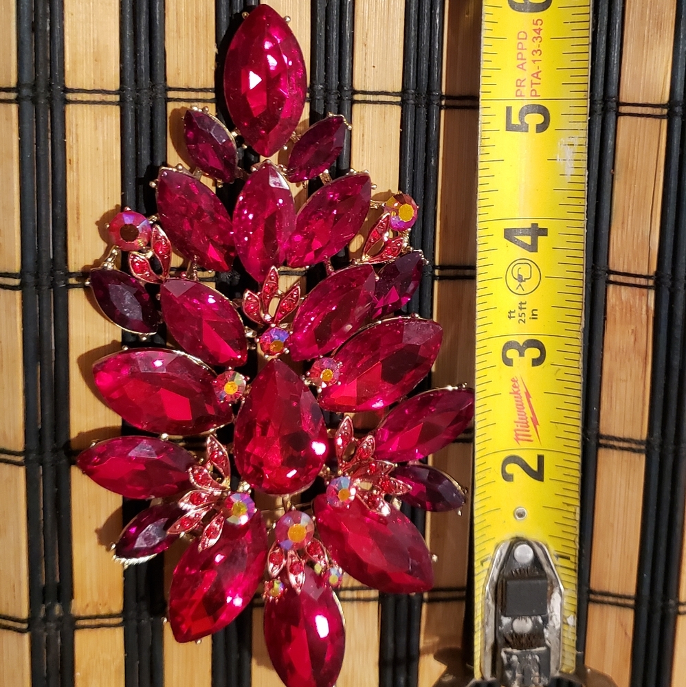 Brooch - Picture 4 of 4